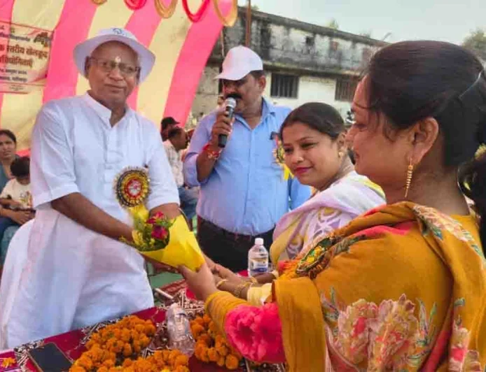 मानिकपुर क्षेत्र की दो दिवसीय मिनी बाल क्रीड़ा प्रतियोगिता का हुआ भव्य शुभारंभ