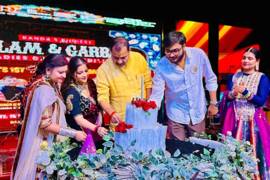 ‘ग्लैम एंड गरबा नाइट धमाल’ की धूम, हजारों महिलाओं ने गरबा-डांडिया पर किया धमाल
