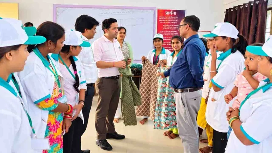 एसडीएम डॉ. प्रदीप कुमार ने किया आरसेटी का निरीक्षण, प्रशिक्षणार्थियों को स्वरोजगार के लिए किया प्रेरित