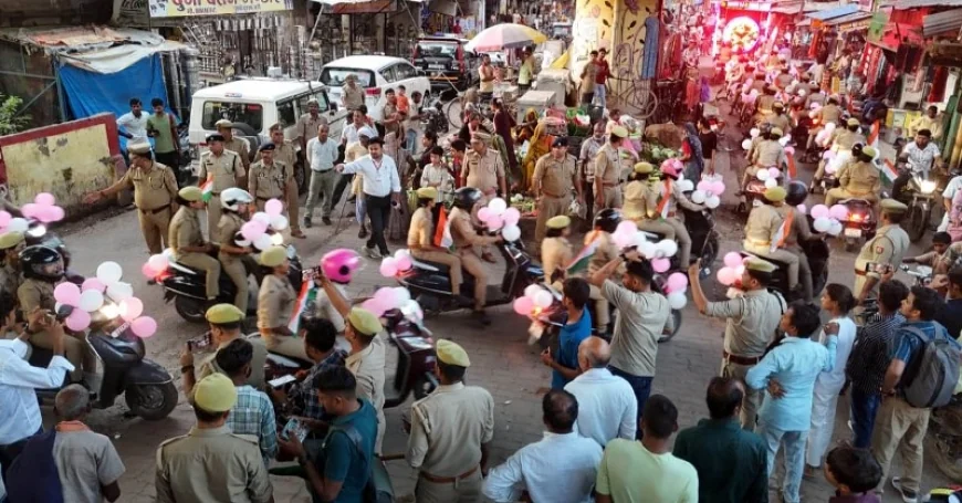 बाइक स्कूटी रैली को एसपी ने दिखाई हरी झंडी