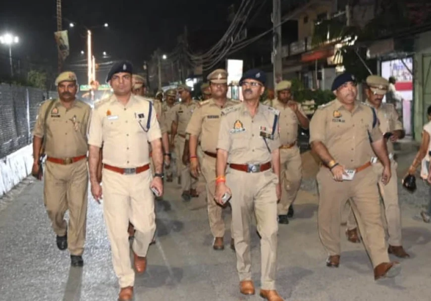 एसपी के नेतृत्व में पुलिस बल ने शहर में किया पैदल मार्च