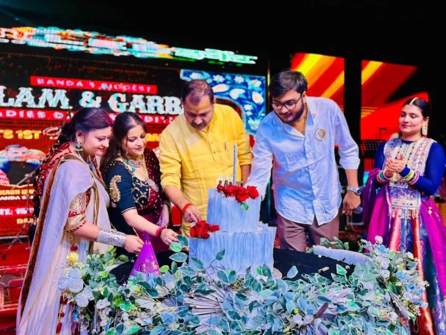 ‘ग्लैम एंड गरबा नाइट धमाल’ की धूम, हजारों महिलाओं ने गरबा-डांडिया पर किया धमाल