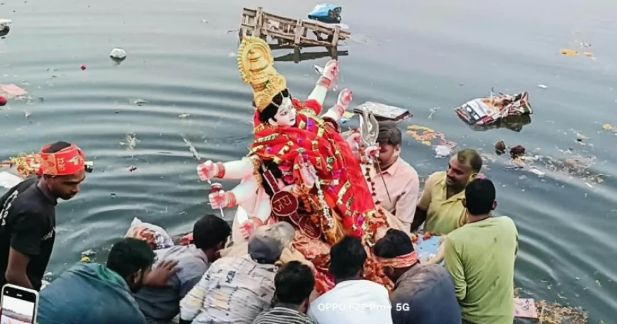 जिले में हवन यज्ञ के बाद मां अम्बे की प्रतिमाएं विसर्जित